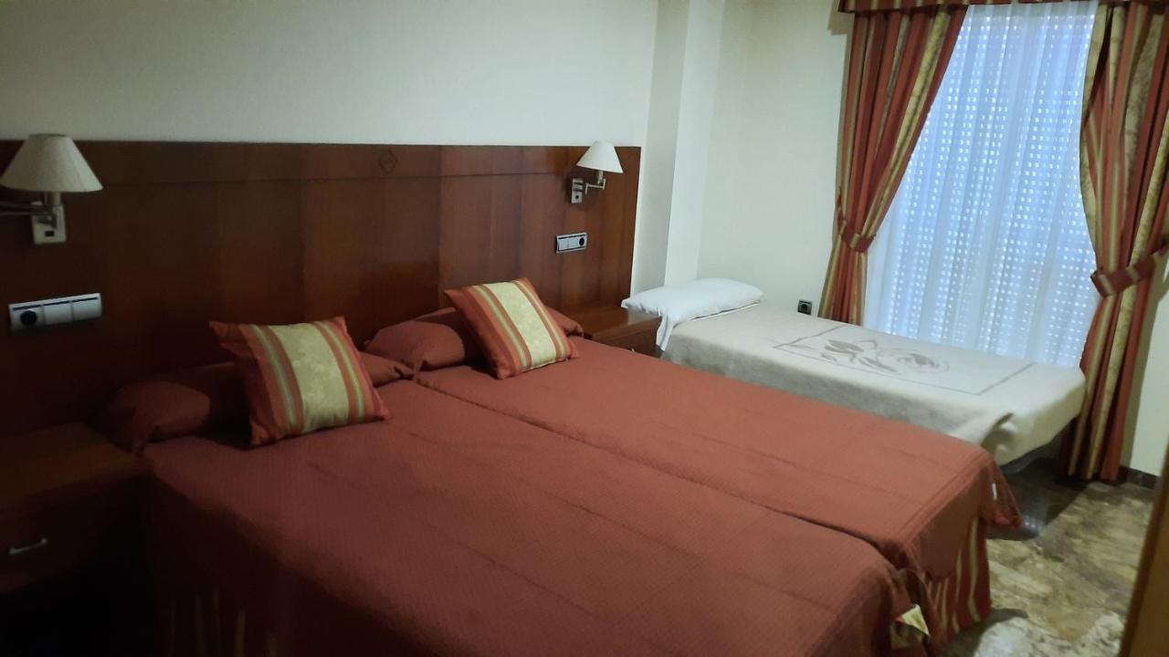 Apartamentos El Trovador Cazorla Εξωτερικό φωτογραφία